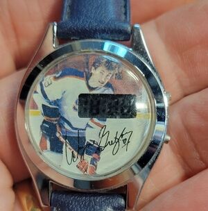 Vintage Wayne Gretzky Edmonton Oilers Hockey Player  Digital Watch as is.